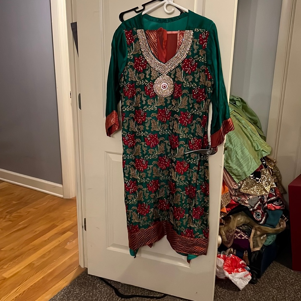 Green kurta with dupata